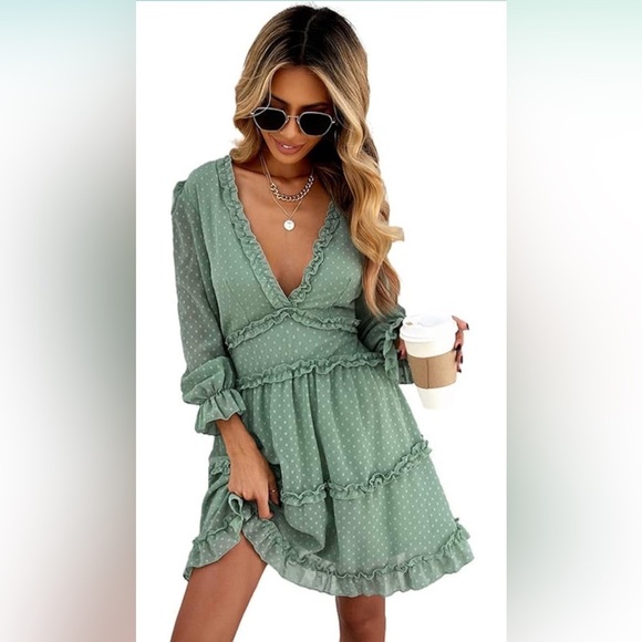 None Dresses & Skirts - NWOT Ruffle Mint Green Dress